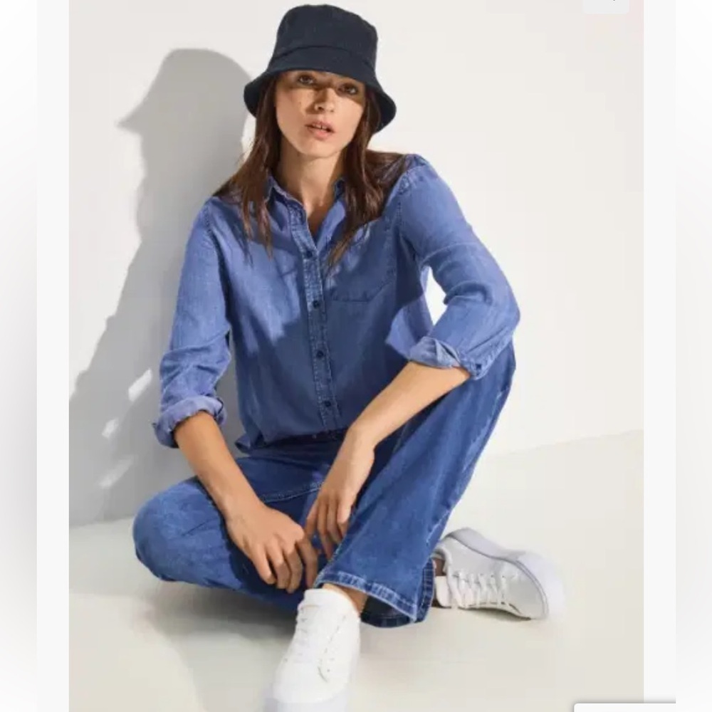 Cecil Reversible Navy Blue Bucket Hat: Eligible $3/25 Bundle!